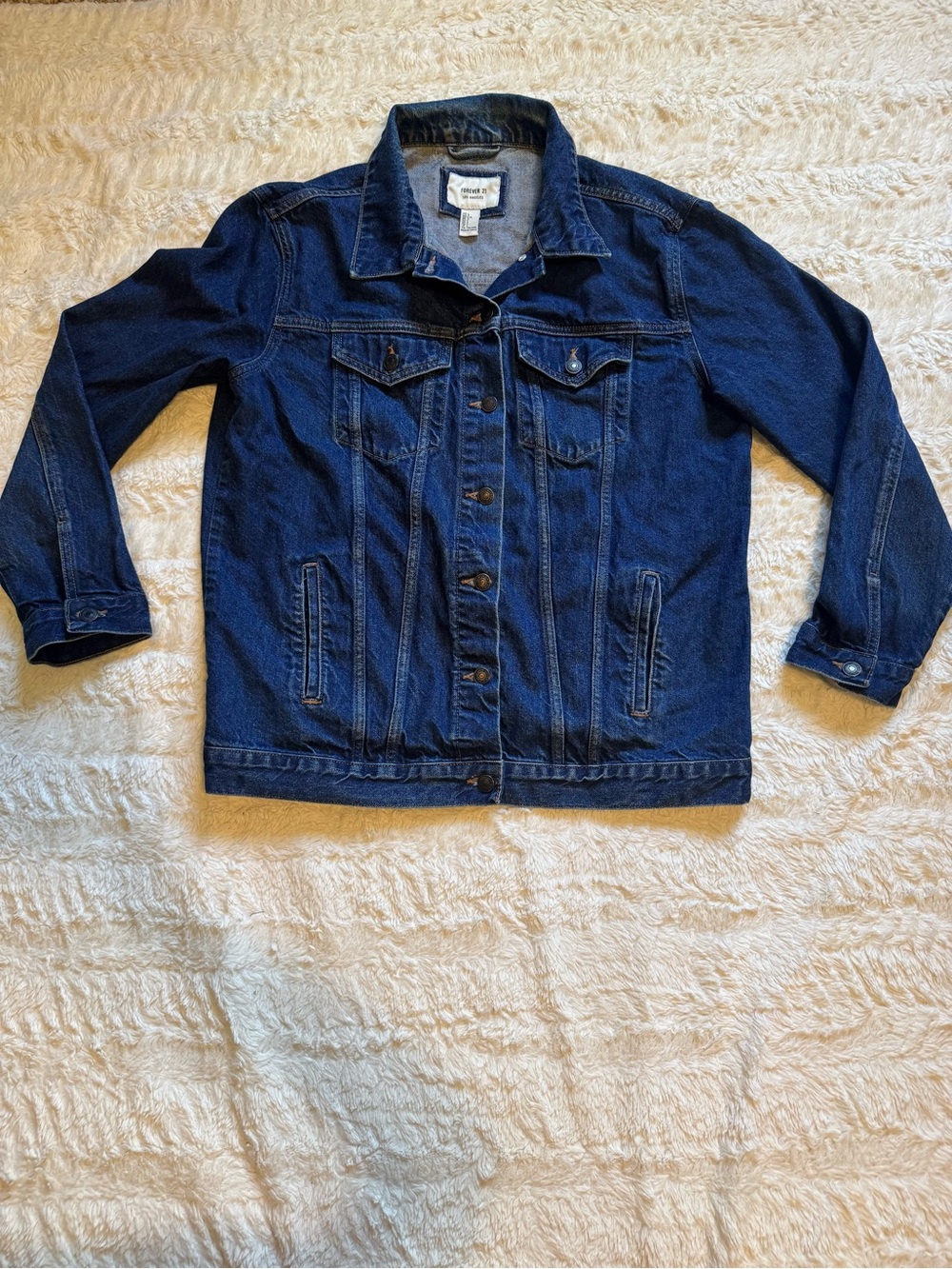Forever 21 Dark Wash Denim Jacket Size Large Thick Cotton Classic Trucker